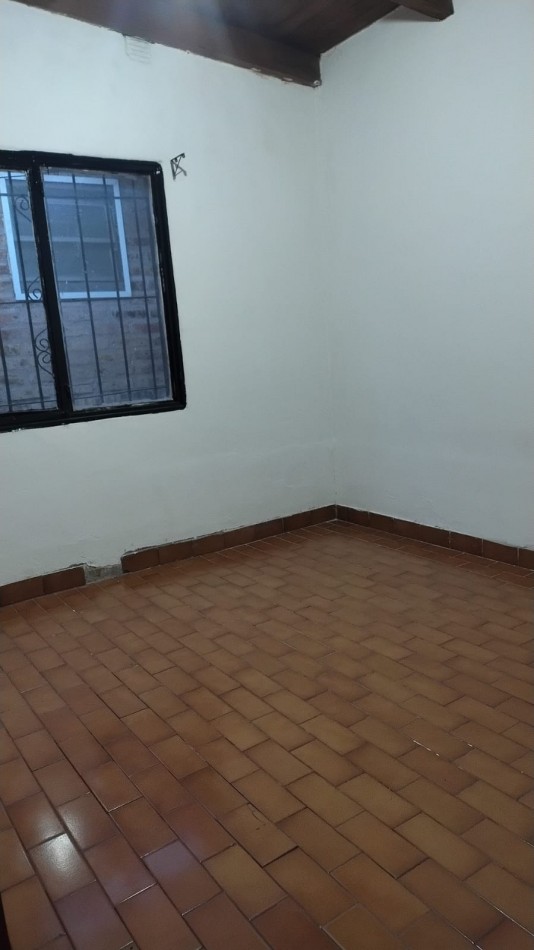 LC PROP ALQUILA- Neuquen Capital- Casa de 2 Dormitorios- Barrio Bouquet Roldan