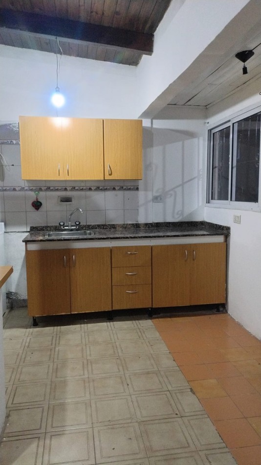 LC PROP ALQUILA- Neuquen Capital- Casa de 2 Dormitorios- Barrio Bouquet Roldan