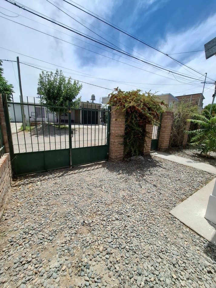 Casa en Alquiler- Neuquen Capital- Av de trabajador 5000