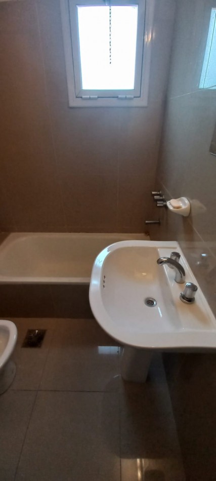 LCPROP ALQUILA DPTO UBICADO EN CALLE ENTRE RIOS- Neuquen Capital