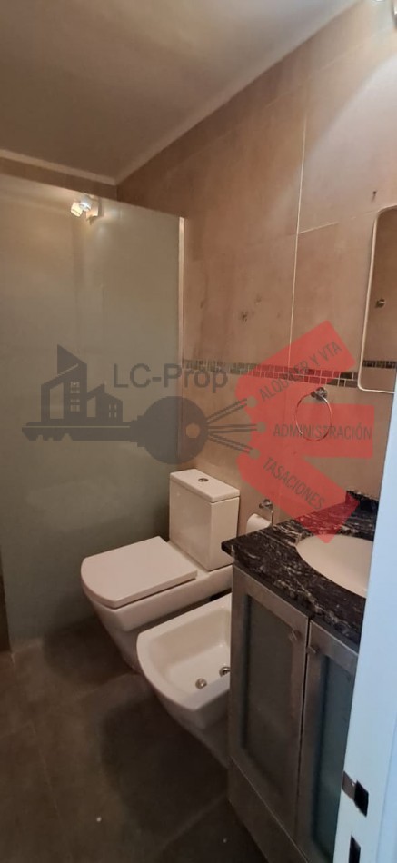 LC PROP ALQUILA- CASA 4 DORMITORIOS- CUTRAL CO