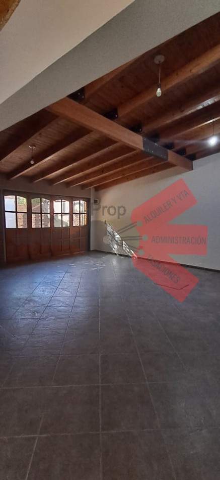 LC PROP ALQUILA- CASA 4 DORMITORIOS- CUTRAL CO