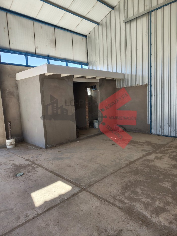 LC PROP ALQUILA GALPON- Sobre ruta 17 Plaza Huincul