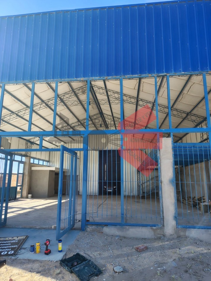 LC PROP ALQUILA GALPON- Sobre ruta 17 Plaza Huincul