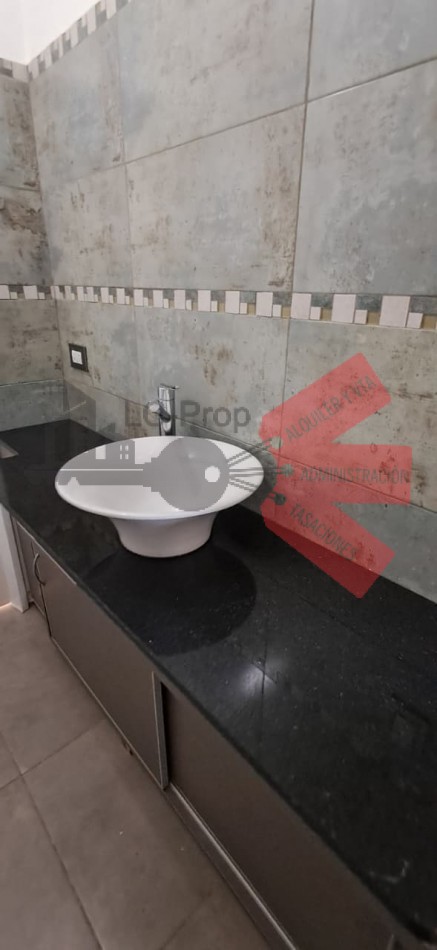 LC PROP ALQUILA- CASA 4 DORMITORIOS- CUTRAL CO